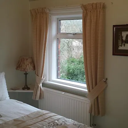 Bed and Breakfast Elm Grove 2*