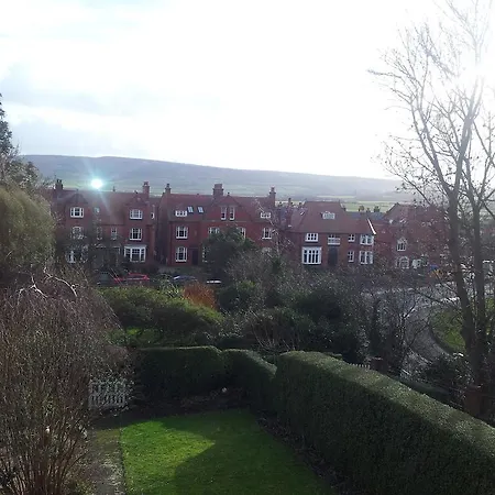 Bed & Breakfast Elm Grove 2*
